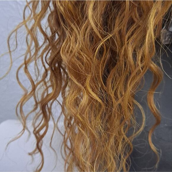 Ombre Blonde Invisible Lace 30" Long Curly Wig Synthetic - Picture 3 of 4